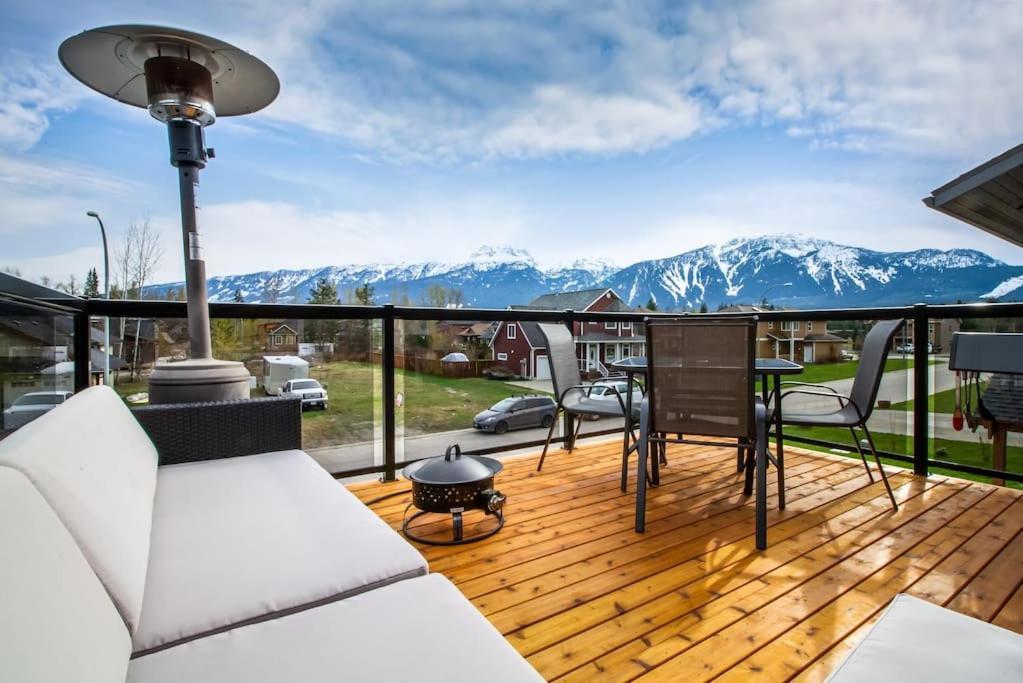 The Best 2 Bedrooms Suite In Revelstoke! מראה חיצוני תמונה